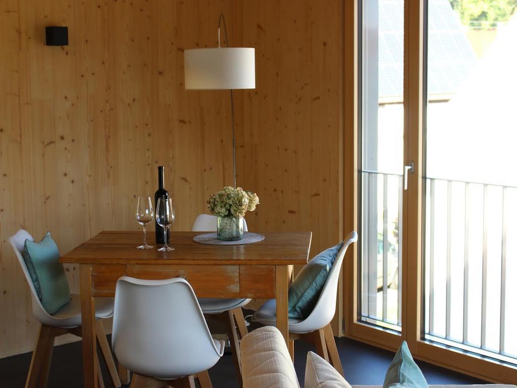Dorfschmiede Apartment Huttlingen ภายนอก รูปภาพ